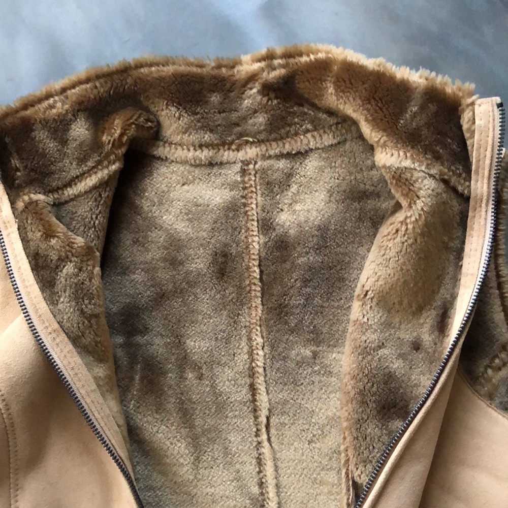Real Clothes by Saks Fifth Ave Shearling Vest - Picture 7 of 8